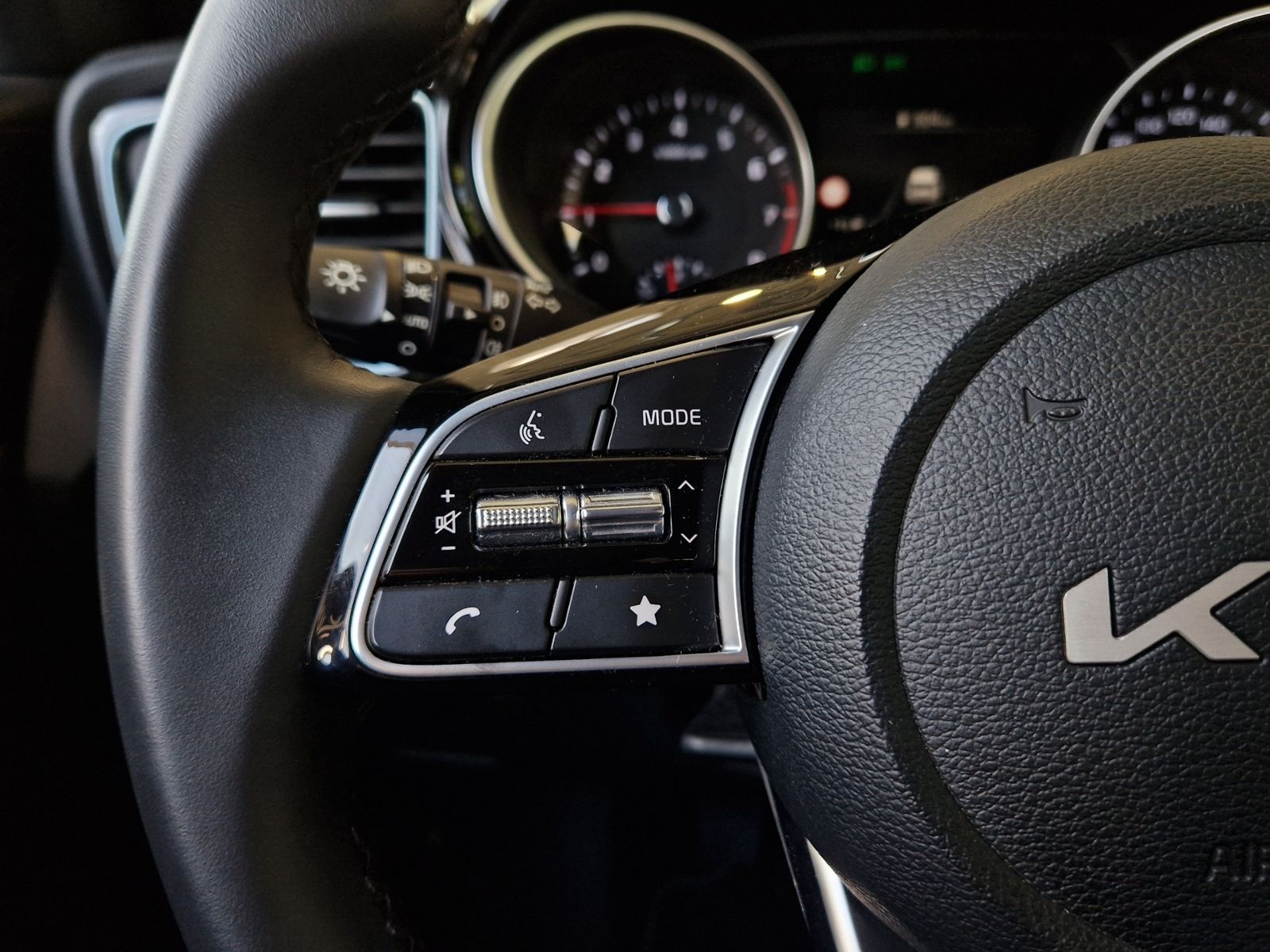 Fahrzeugabbildung Kia Ceed Nightline Edition RFK LED NAV