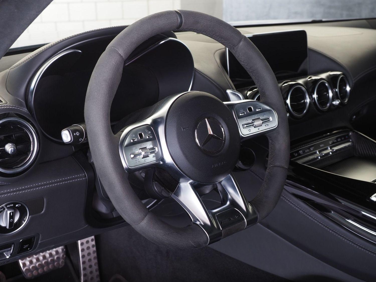 Mercedes-Benz AMG GT C Coupe CARBON // BURMESTER // GLASS ROOF