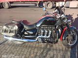 Triumph Rocket III Roadster