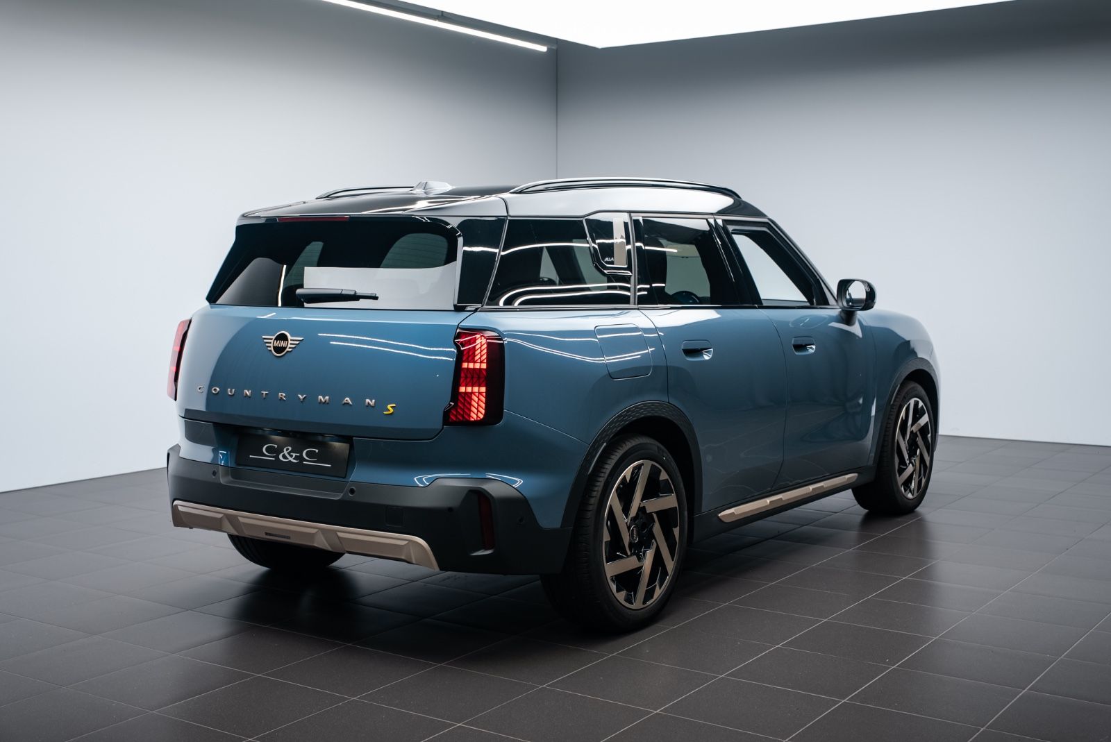 Fahrzeugabbildung MINI Countryman SE ALL4
