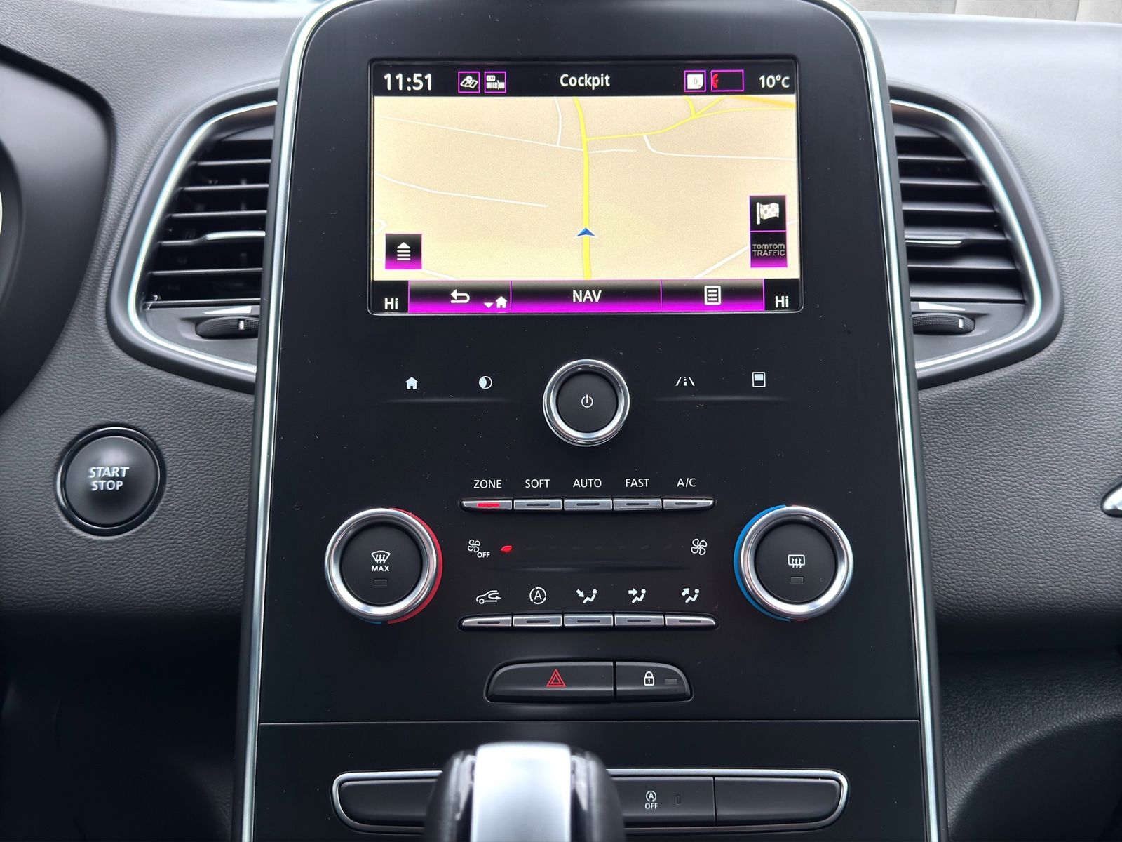 Fahrzeugabbildung Renault Grand Scenic *7-Sitzer*Navi*Kamera*PDC*Keyless**