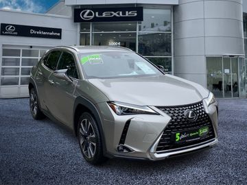Lexus UX - 8