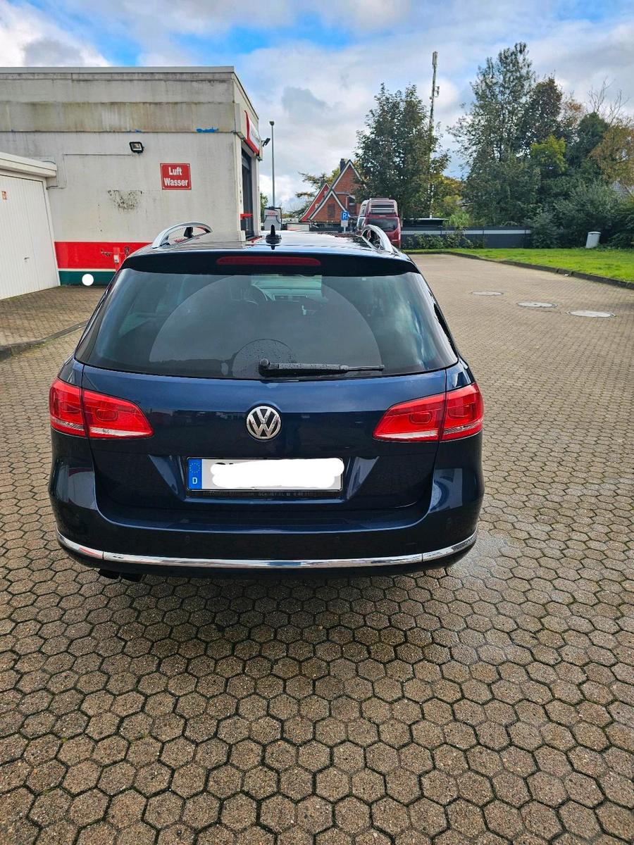 Volkswagen Passat 2012 — engine 140 HP (103kW)