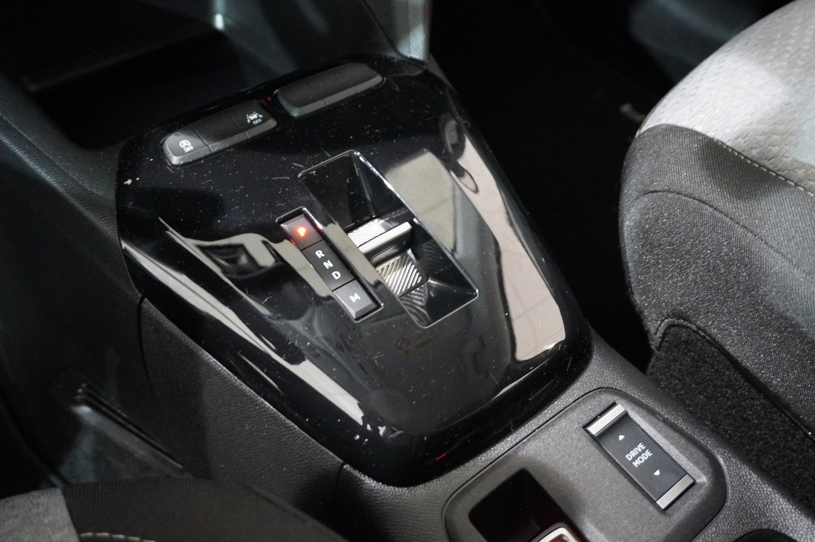Fahrzeugabbildung Opel Corsa F 1.2T EDIT. 48V DCT NAVI/LED/SPORT/SH/DAB