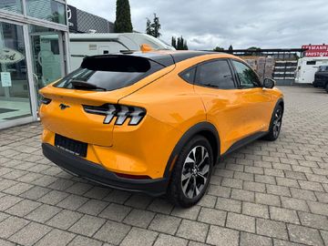 Ford Mustang Mach-E Basis Bang & Olufsen