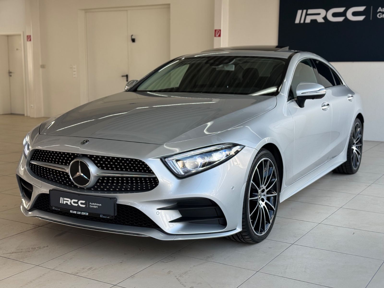 MERCEDES-BENZ CLS 350 d 4M AMG Memory Schiebe Multi Distr 360°