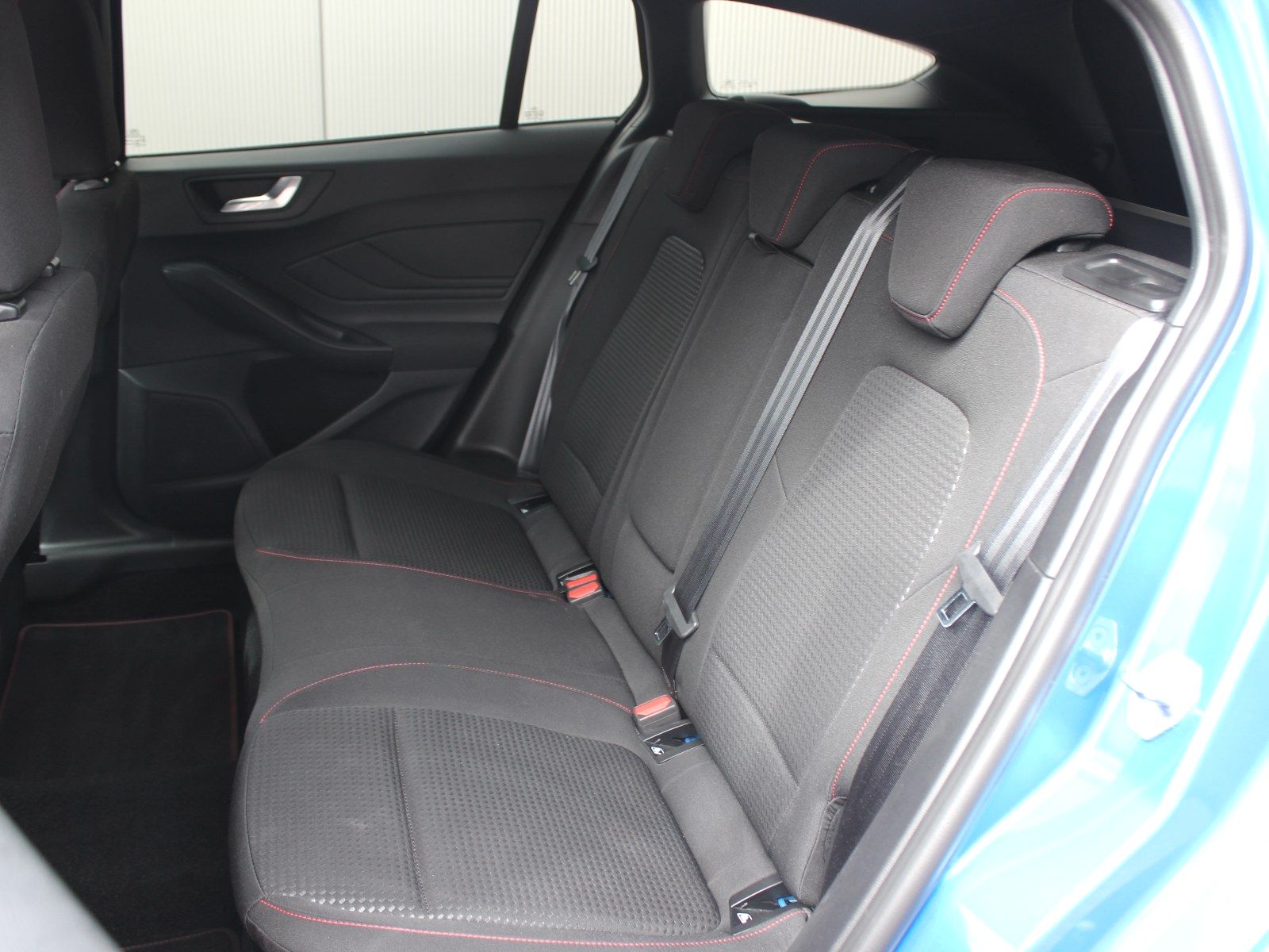 Fahrzeugabbildung Ford Focus ST-Line X 1,0 EcoBoost Mild-Hybrid