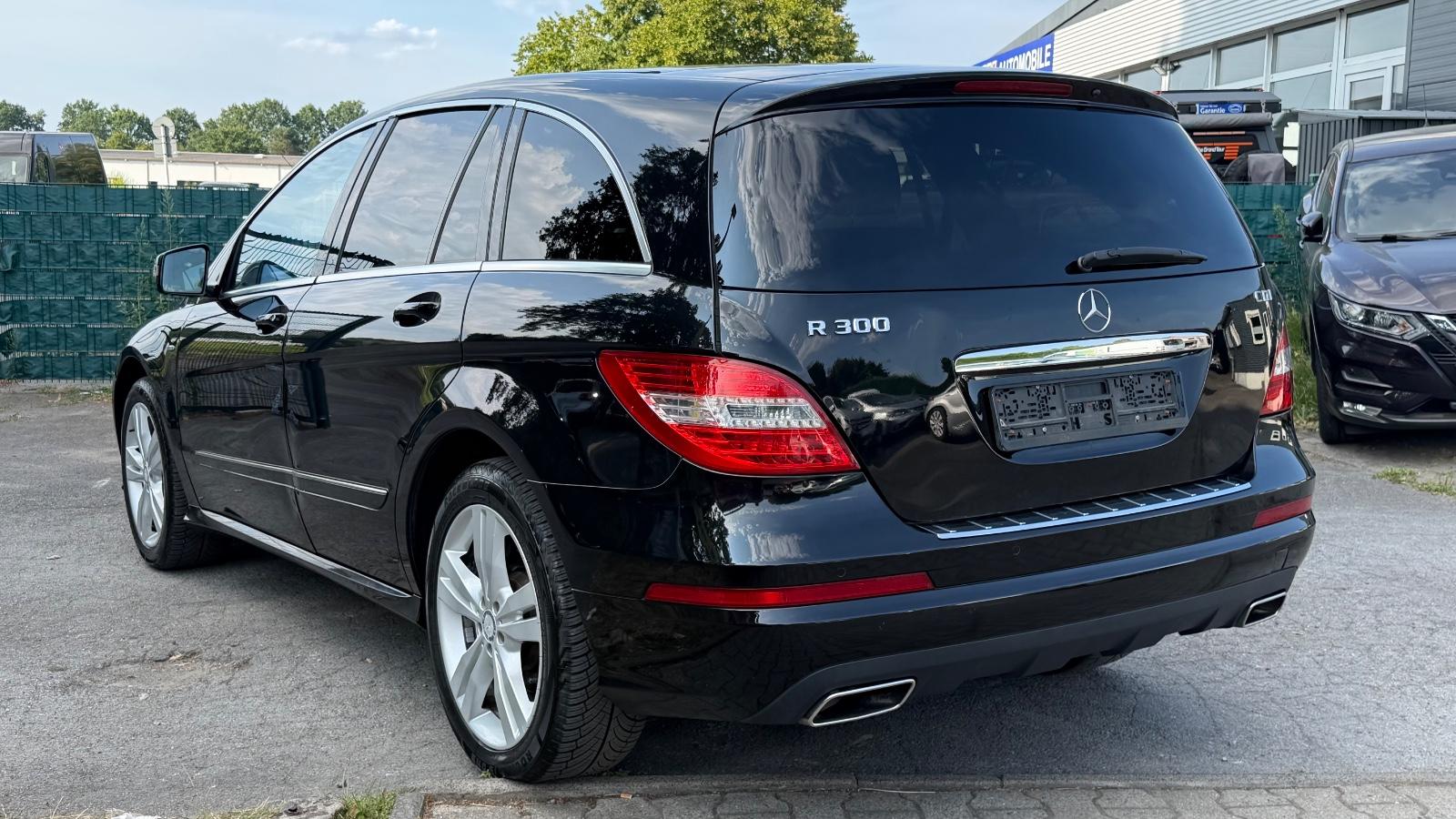 MERCEDES-BENZ R 300 CDI 190ch PACK SPORT - 7 PLACES - TOIT OUVRANT - SUSPENSION PNEUMATIQUE - SIÈGES CHAUFFANTS