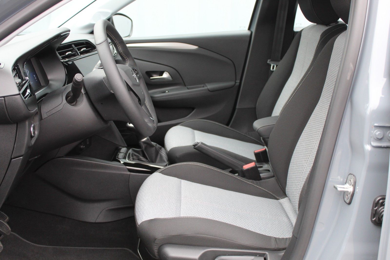 Fahrzeugabbildung Opel Corsa F *Allwetter*Klima*ÜDC*RFK