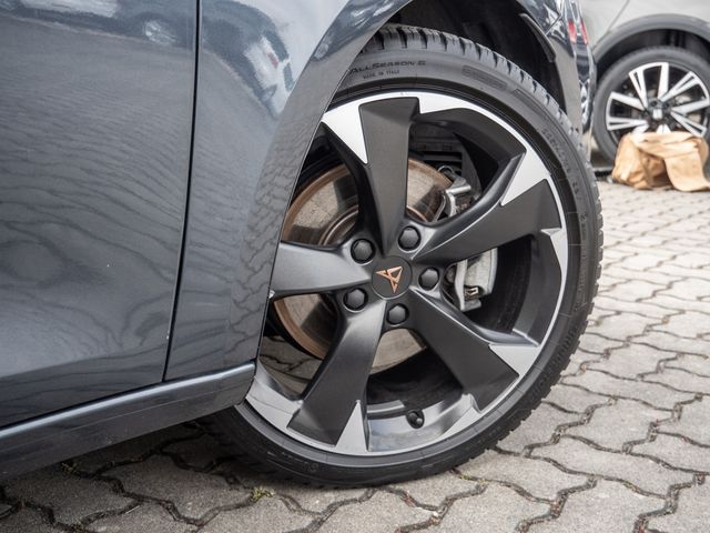 Leon Sportstourer 2.0 TSI KAMERA NAVI ACC LED