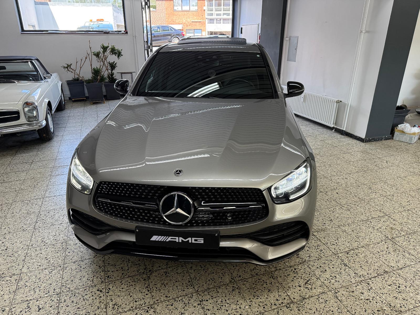 Mercedes-Benz GLC 300 de Coupé AMG + NIGHT NAV/LED/SHD/PTS/TW