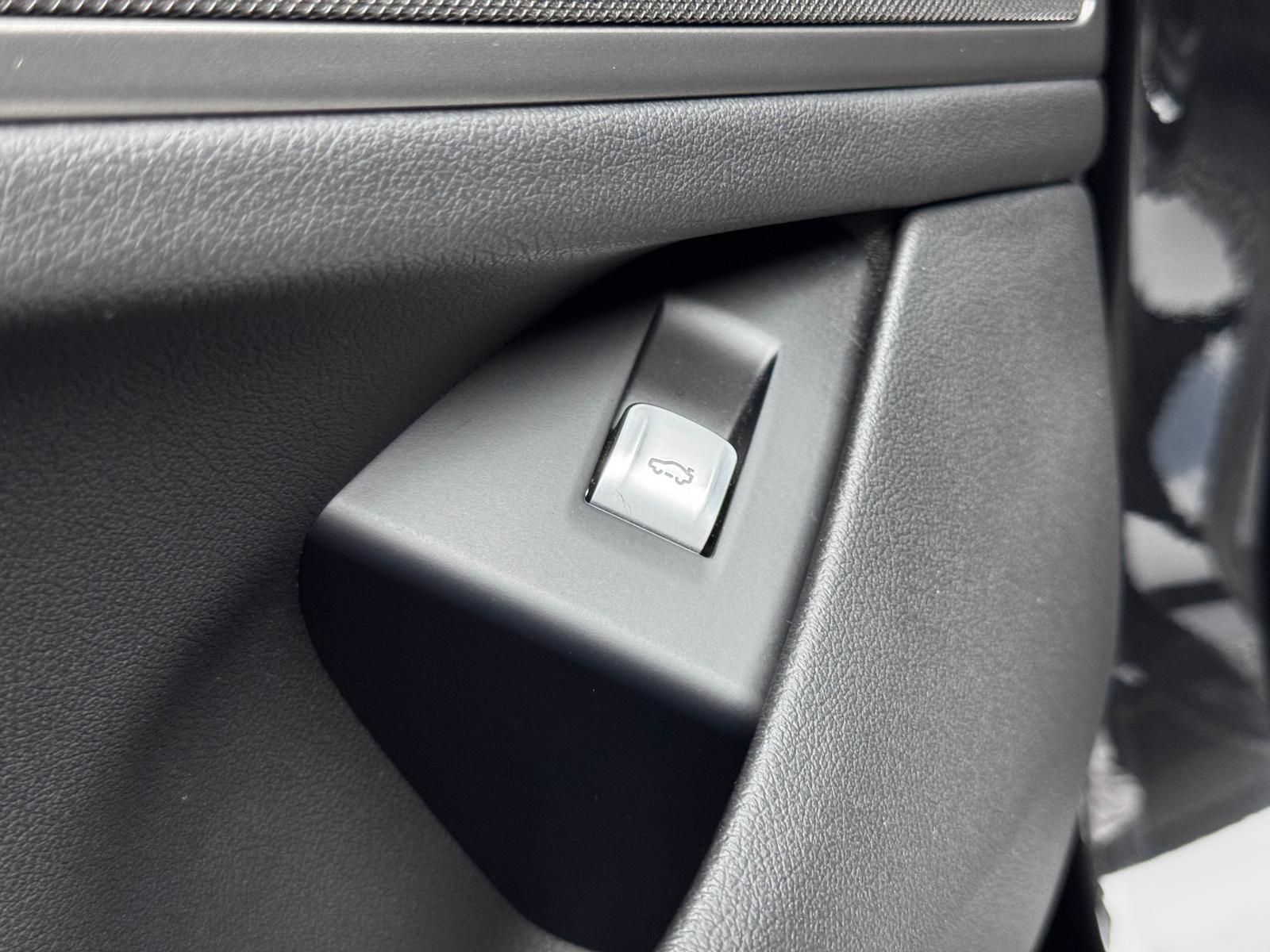 Fahrzeugabbildung BMW d XDRIVE/M-PAKET/H&K/STHZG/AHK/MASSAGE/KEY/360°