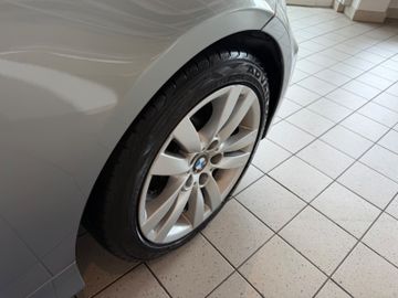 BMW 325 - 6