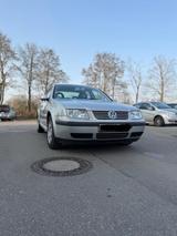 Volkswagen VW Bora 1.4 mit neuen Tüv wenig km - gebrauchte VW Bora aus dem Jahr 2001