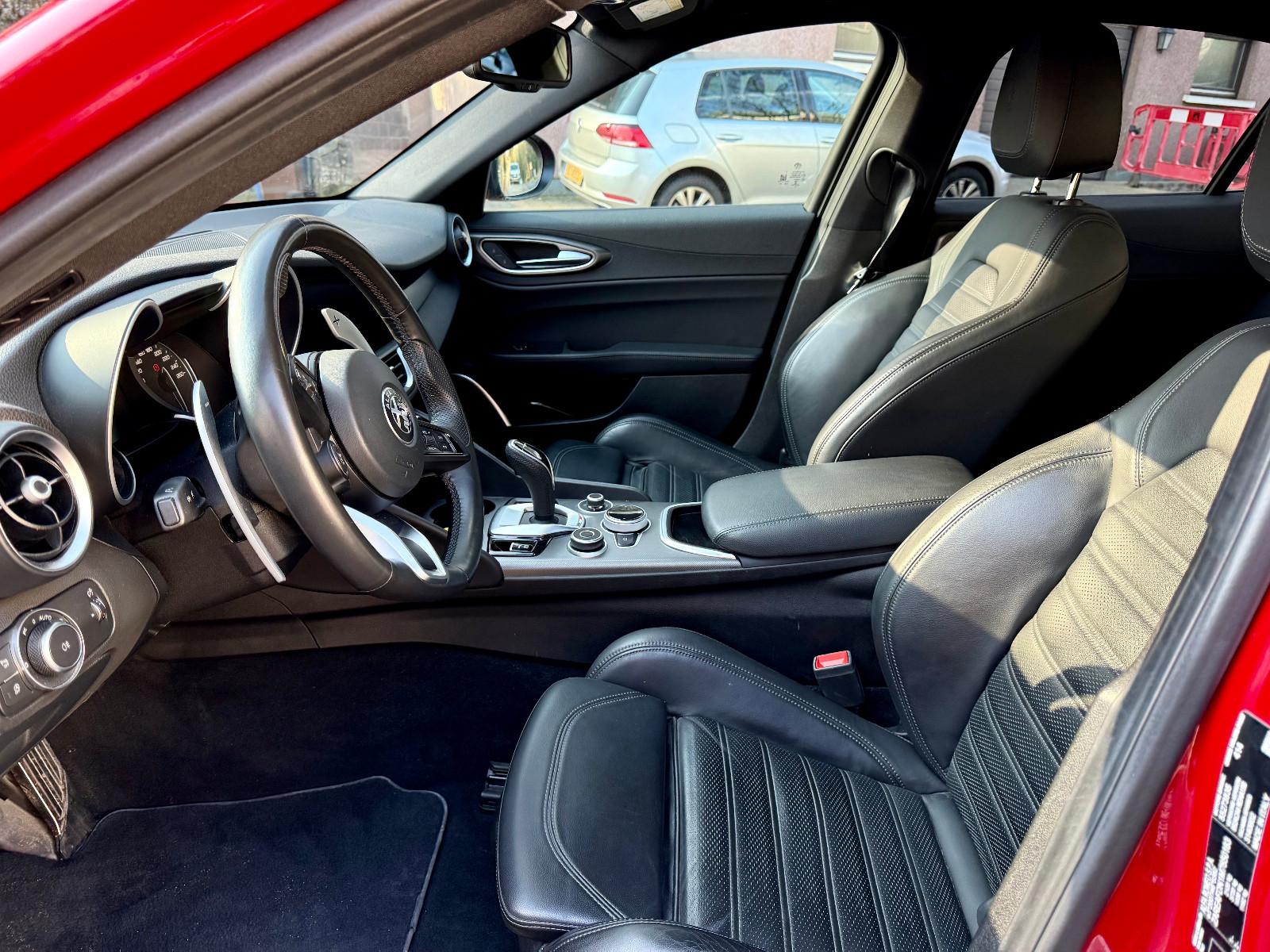 Alfa Romeo Giulia 2.0 Turbo 16V 206kW AT8 Veloce Ti Vel..., миниатюра 4