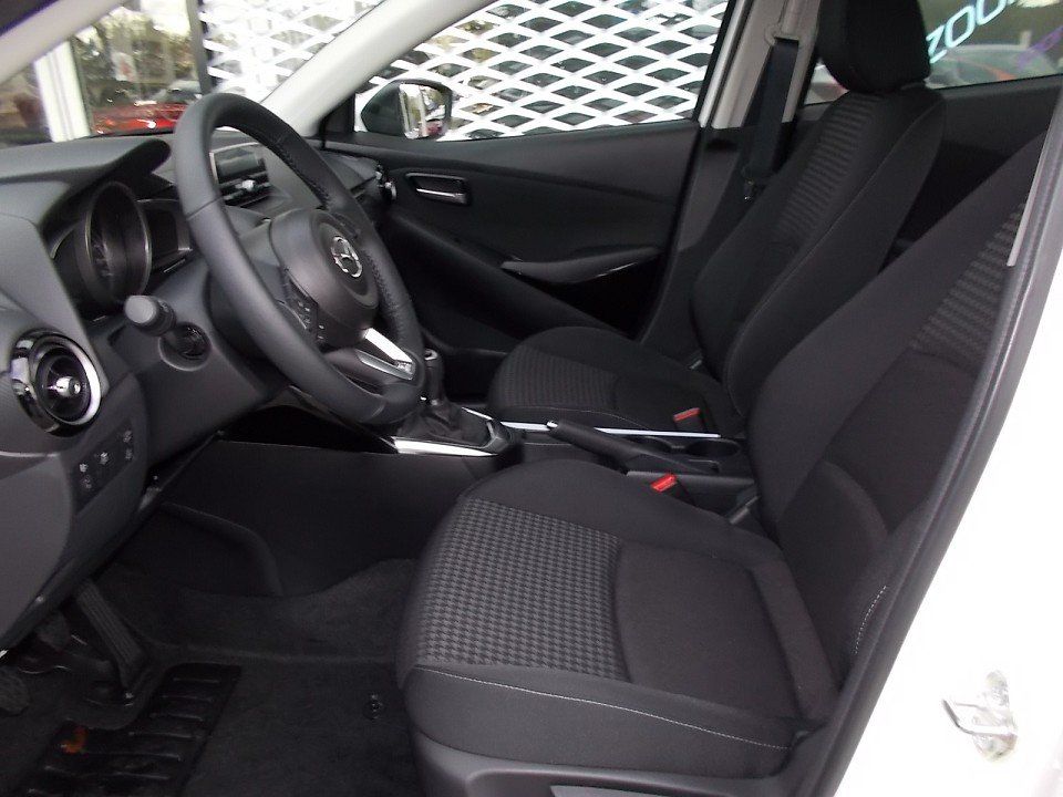 Fahrzeugabbildung Mazda 2 Center-Line G-75 KLIMA BLUETOOTH TEMPOMAT USB