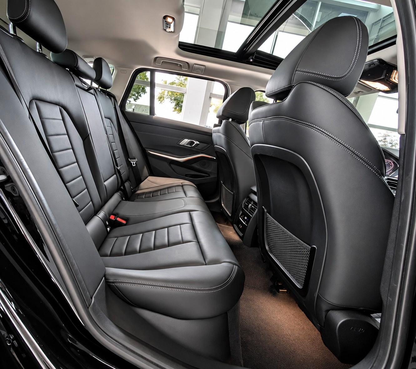 BMW 330d xDrive SAG LUXURY LEDER VIRTUAL  PANO LED