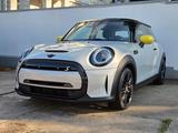 MINI Cooper SE Trim S Navi Kamera - MINI Cooper SE: Kleinwagen