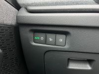 Skoda Octavia 1.5 TSI MHEV DSG Selection AHK 5J GAR bei Autohaus Landmann & Maier OHG