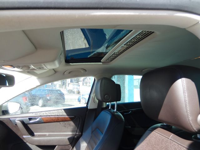 Fahrzeugabbildung Volkswagen Passat Lim. 4x4/Leder/AHK/GSD/Kamera/Navi/StH/
