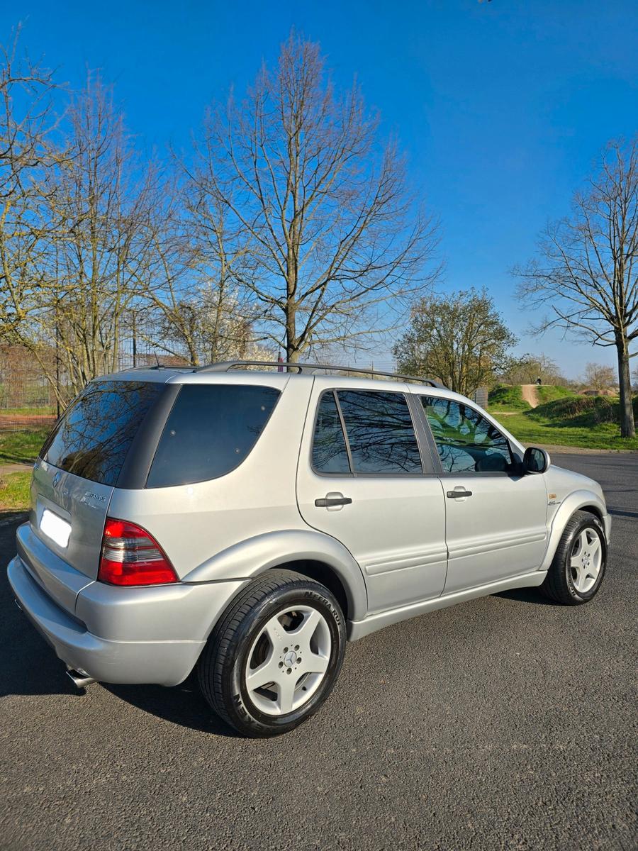 Mercedes-Benz ML 55 AMG