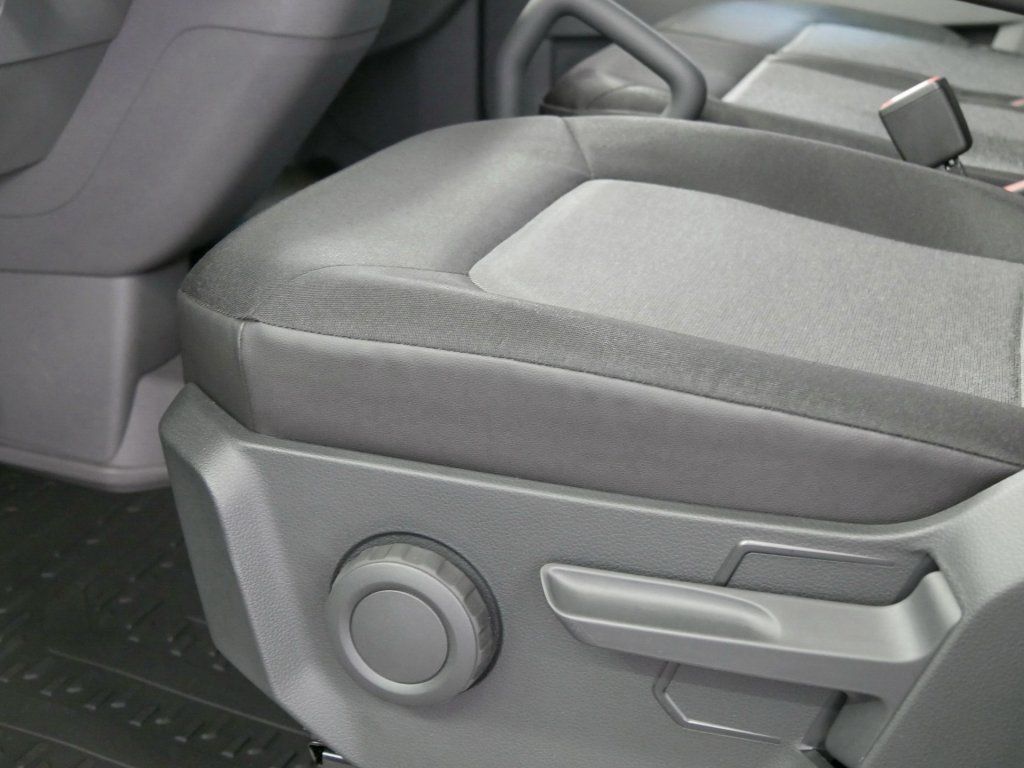 Fahrzeugabbildung Volkswagen Crafter Kasten 2.0 TDI MR Hochdach AHK Kamera