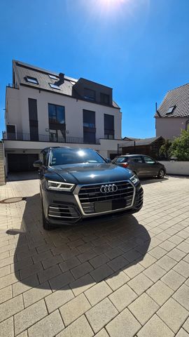 AUDI Q5 2.0 TDI 140kW S tronic quattro sport sport