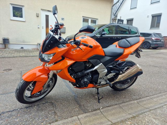 Kawasaki Z1000 Reifen + Inspektion + TÜV - NEU