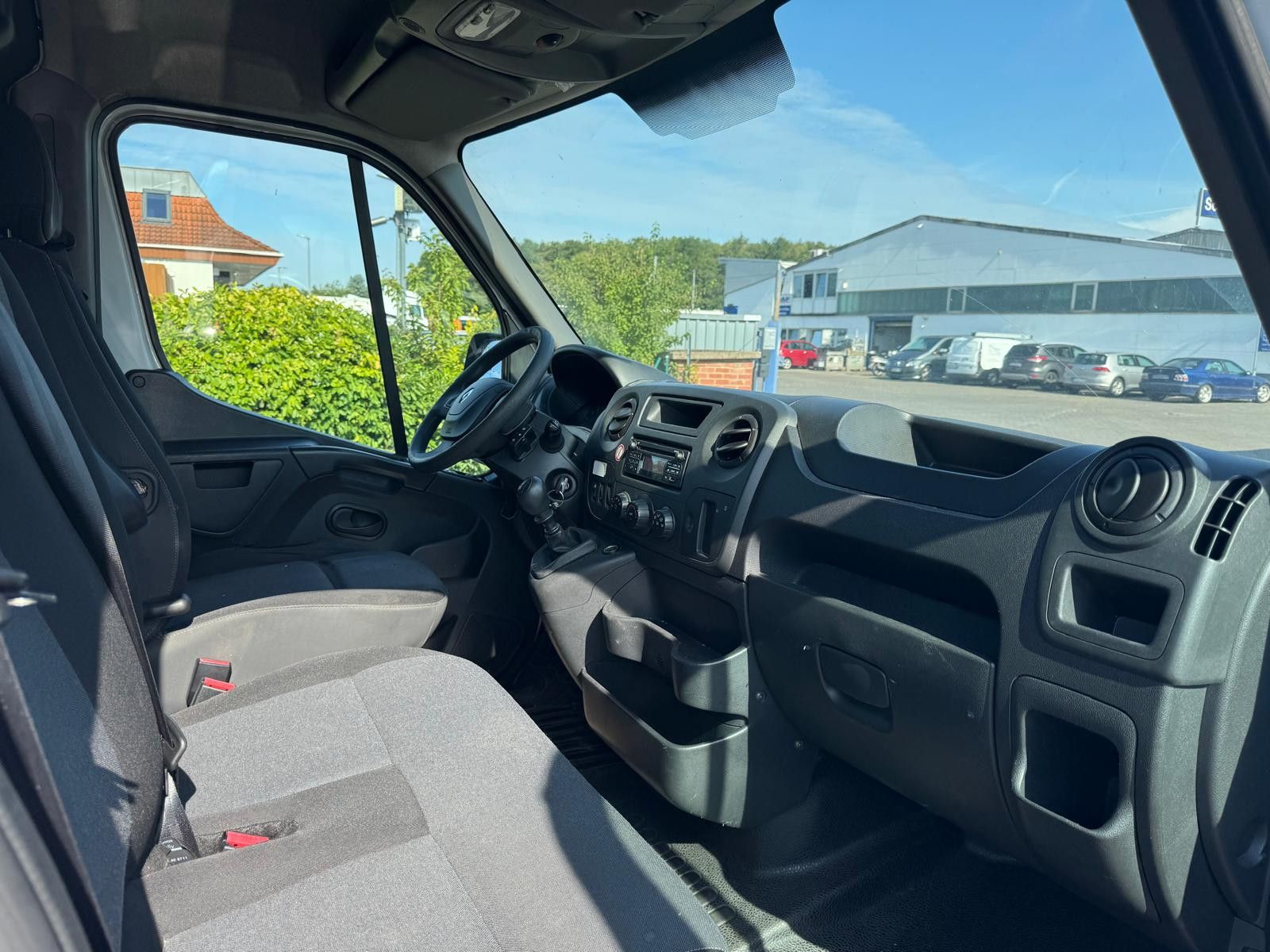 Fahrzeugabbildung Renault Master III Kasten L1H2 HKa 3,5t/ 1.HAND/TEMPOMAT