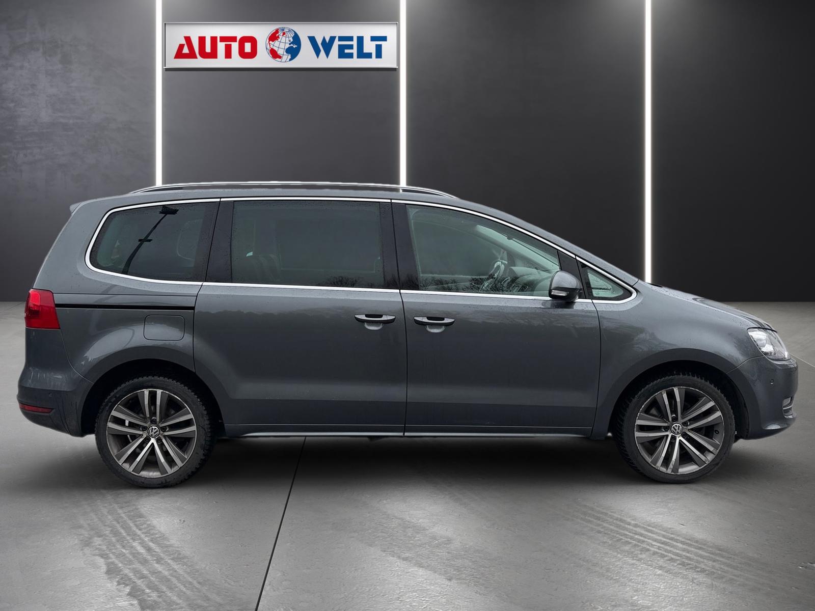Volkswagen Sharan 2.0 TSI DSG Highline Navi Leder Panorama