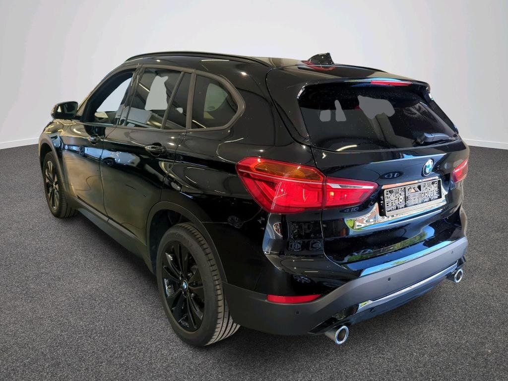 BMW X1 sDrive18d Advantage AHK Pano S-Dach AUT PDC foto 2
