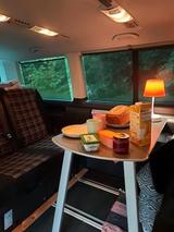 Volkswagen T6 Multivan - rote Volkswagen T6 Multivan