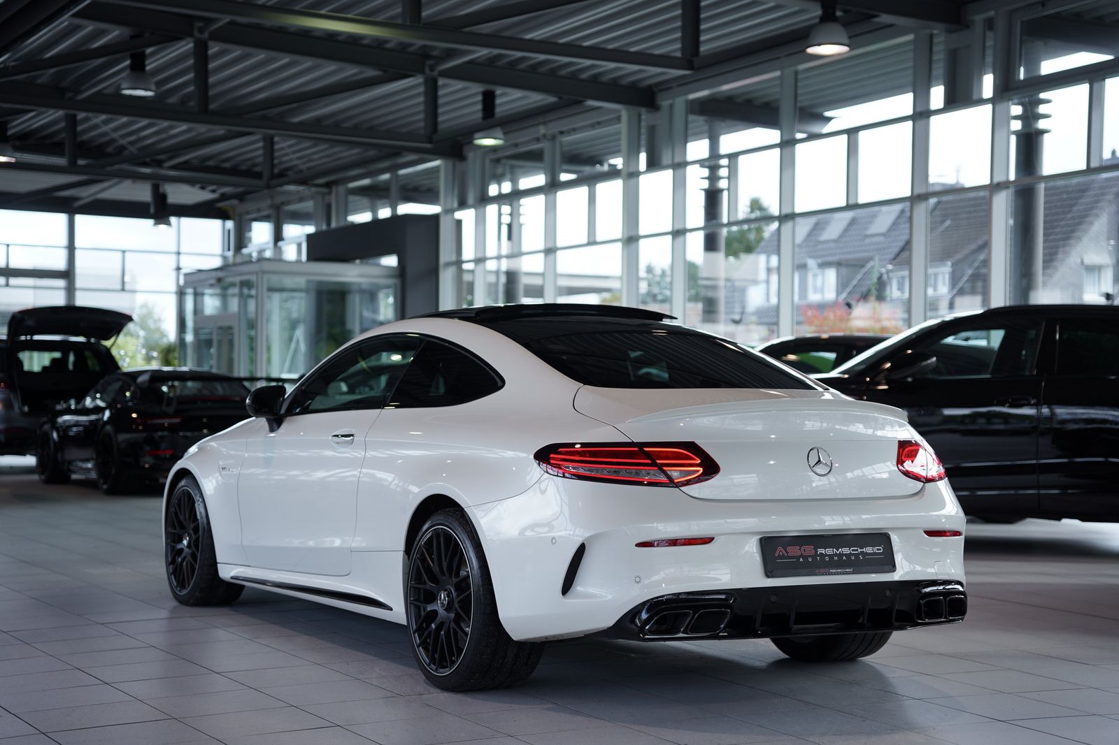Mercedes Benz C 63 Amg