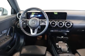 Mercedes-Benz A 200 MBUX+WIDE+SIDE+LANE+KAM+ALU