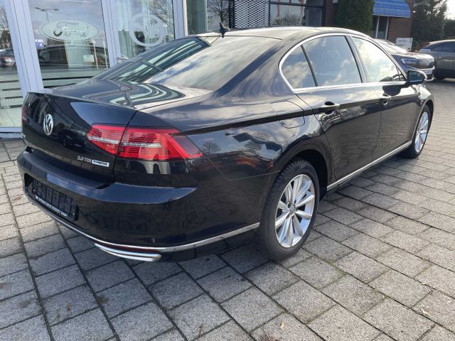 Volkswagen Passat 2.0 TDI Highline NaviLeder