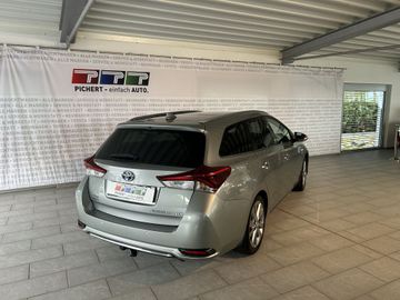 Toyota Auris 1.8 VVT-i Hybrid Touring
