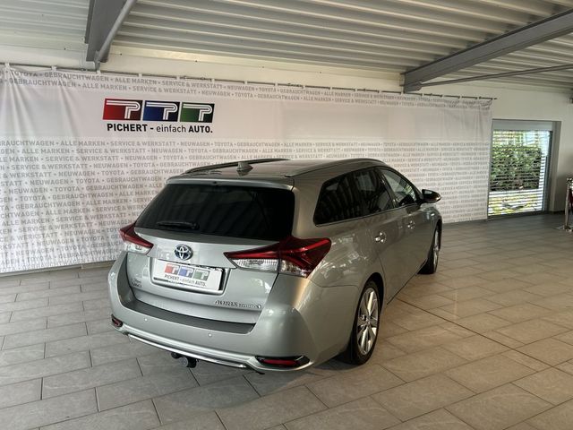 Toyota Auris 1.8 VVT-i Hybrid Touring