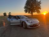 Porsche Panamera 4 E-Hybrid PLATINUM,VOLL,BURMESTER,CARB