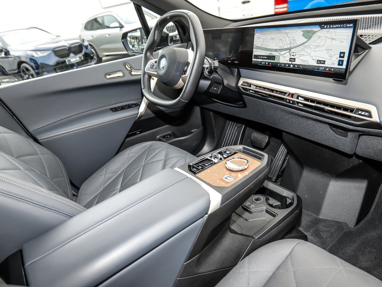BMW iX - Bild 17
