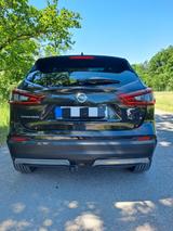 Nissan Qashqai 1.7 dCi Xtronic Tekna ALL-MODE 4x4i ... - Nissan Qashqai mit Diesel-Antrieb: Limousine