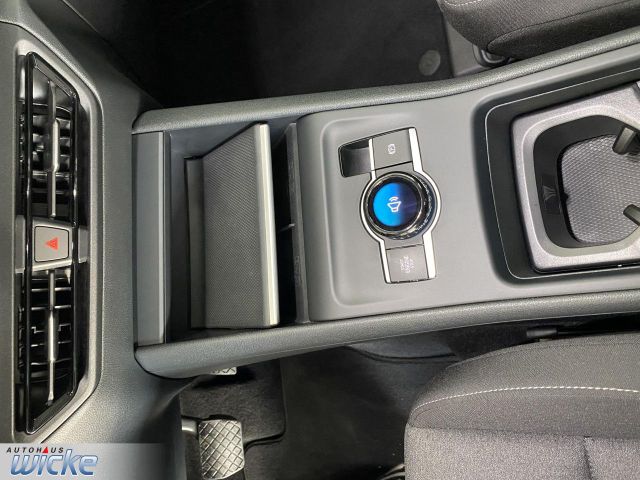 Tiguan 1.5 eTSI DSG Basis NAVI KLIMA PDC LED