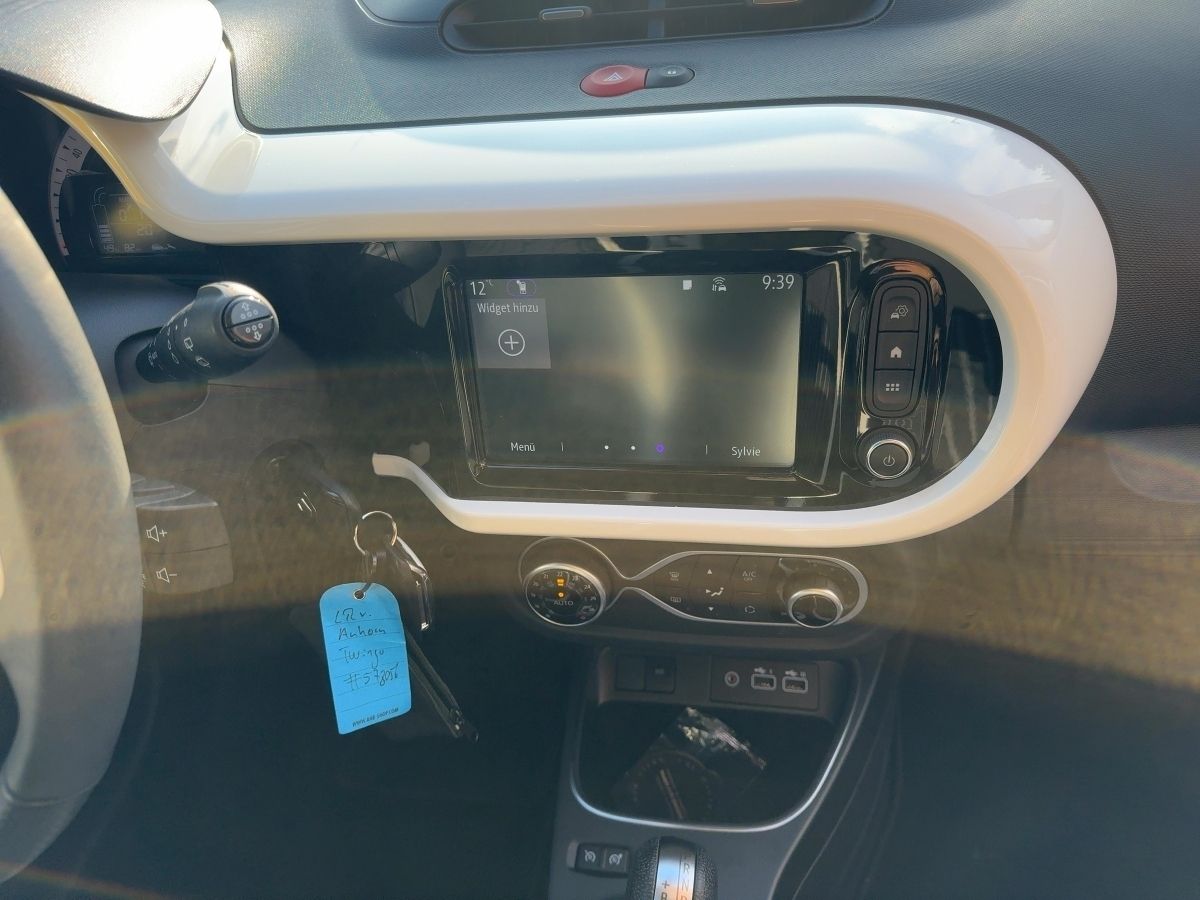 Fahrzeugabbildung Renault Twingo Electric Techno Kamera Klimaaut Navi