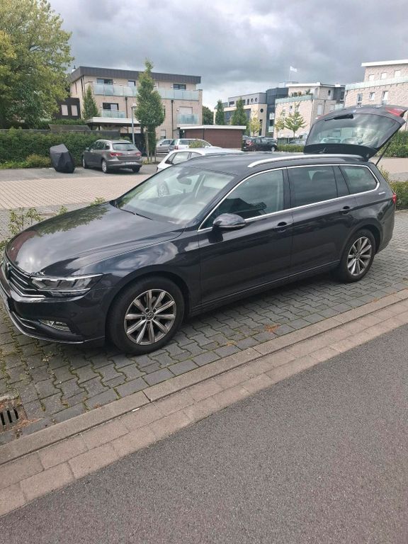 Image of Volkswagen Passat Variant
