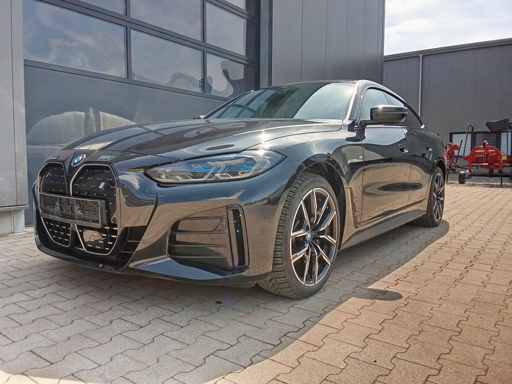 Image of BMW i4
