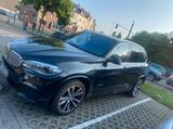 BMW X5 40d - Panorama - Leder - Winterpaket - BMW 540 in Duisburg