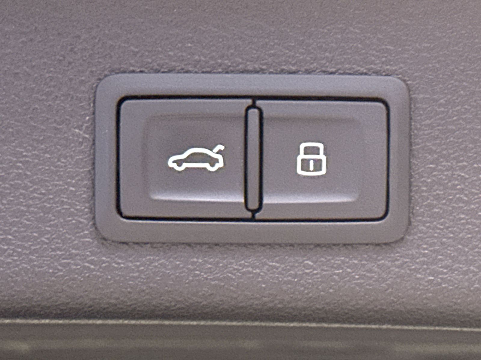 Fahrzeugabbildung Audi S6 Avant NAV+LED+360°+VCOCK+PANO+B&O+LUFTFEDERUN