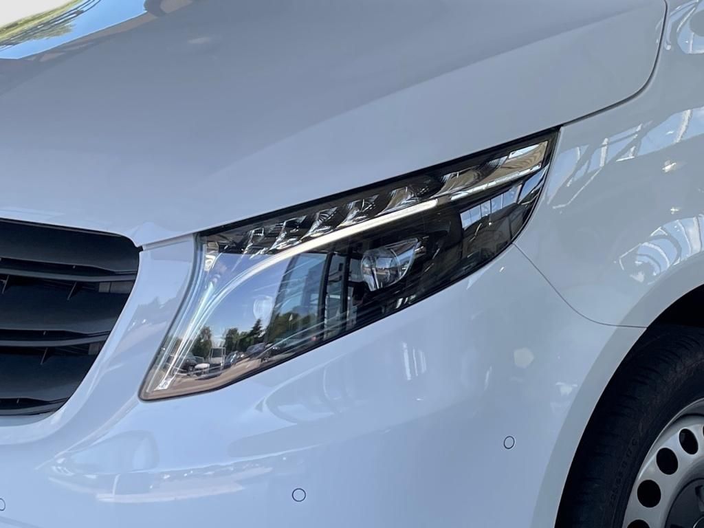 Fahrzeugabbildung Mercedes-Benz Vito 114 Kasten lang 4x4 AHK, LED, Distronic