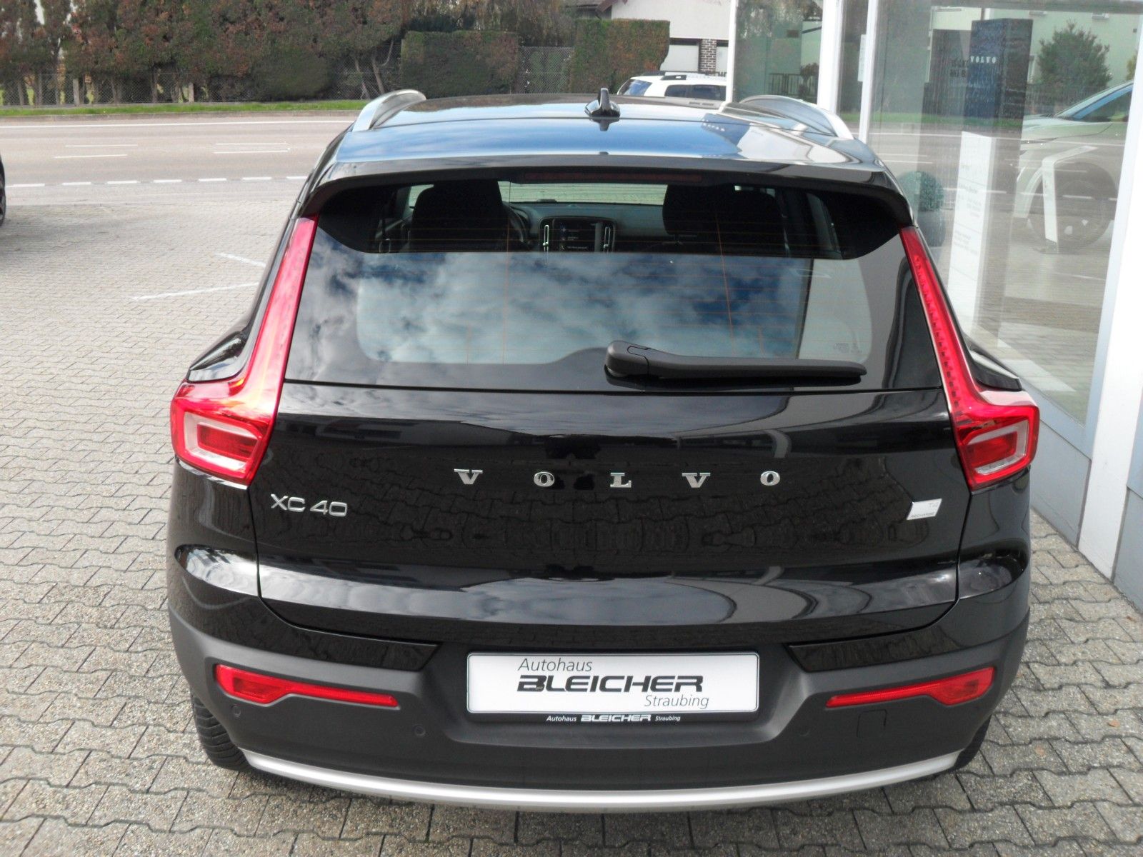 Fahrzeugabbildung Volvo XC40 T4 Essential | AHK | Navi | PDC | SH