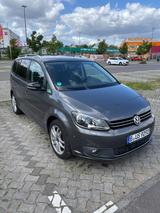 Volkswagen Touran 1.4 TSI Style - Volkswagen Touran Style mit Benzin-Antrieb