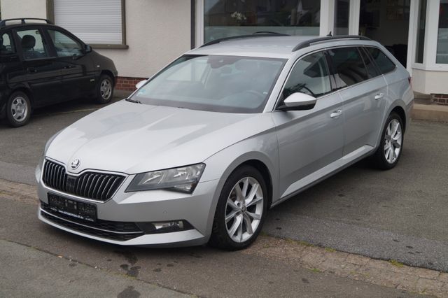 Skoda Superb Ambition 4x4*Navi*PDC*MFL*Alu*ACC*F1*1.Hd